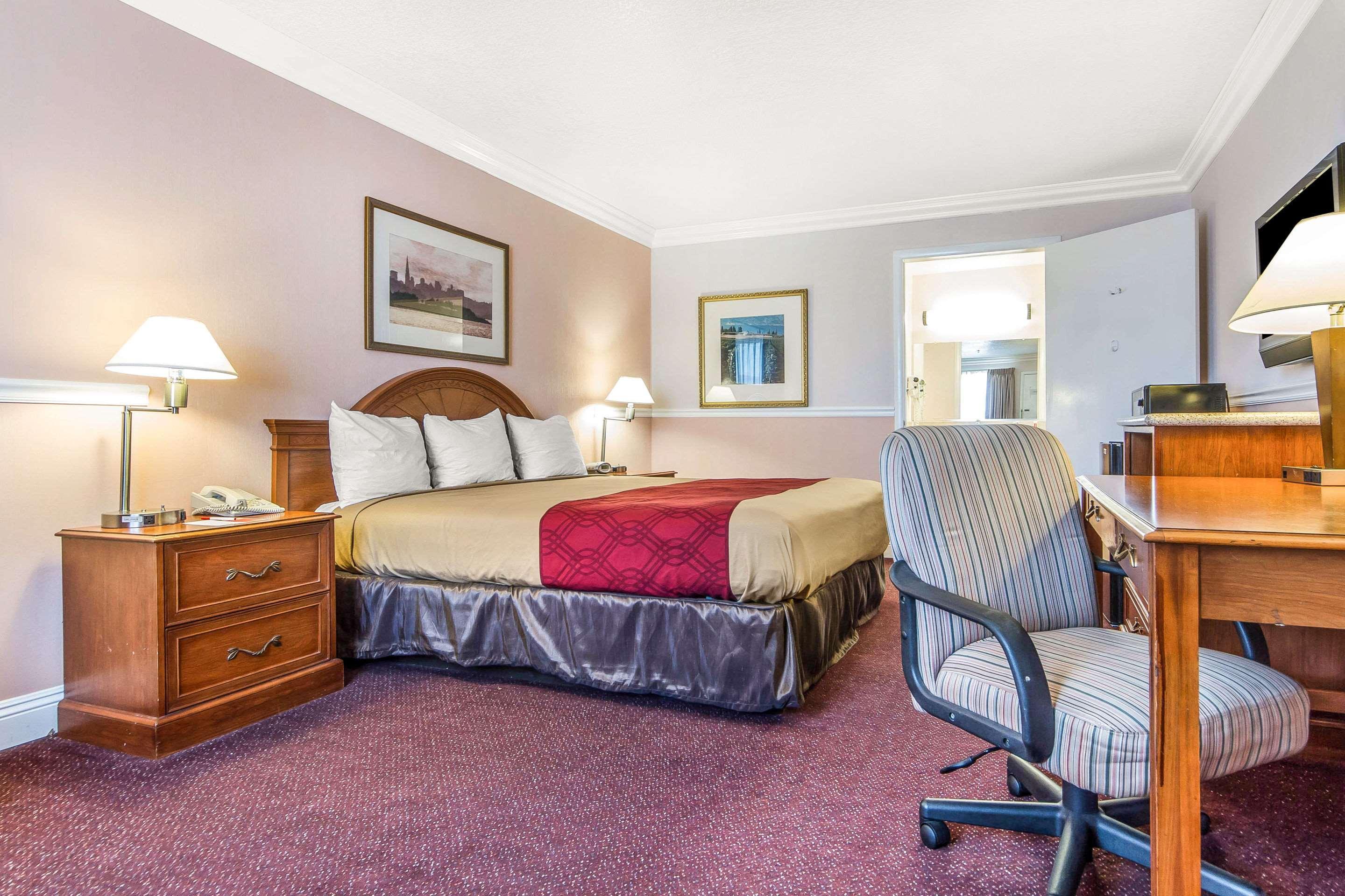 Econo Lodge Castro Valley I-580 Bagian luar foto